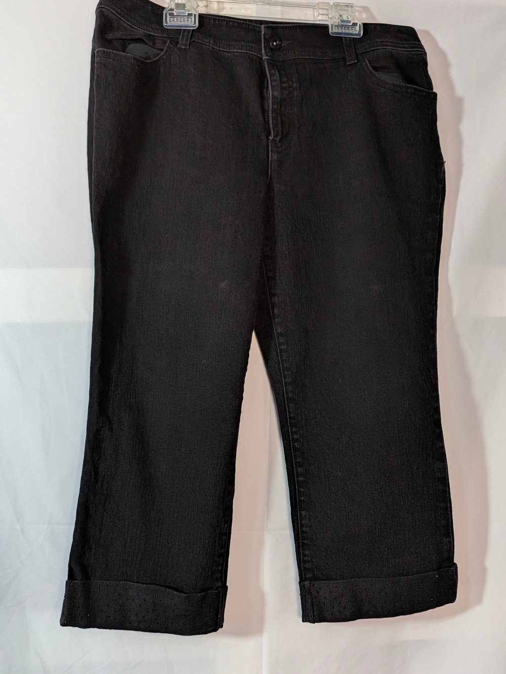 Chico's Black Capri Pants with Branded Waist Label